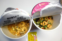 tom_yum_goong_noodles_02